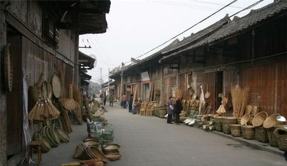 哈尔滨“冻柿子咖啡”火出圈 京东年货节下单德龙E系列咖啡机享6期免息